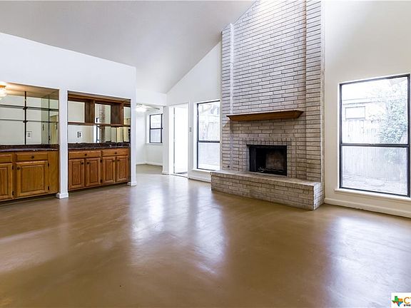 4th image of 3503 Wellsprings Dr