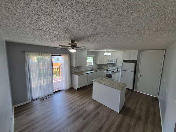 5th image of 68 Hermary St