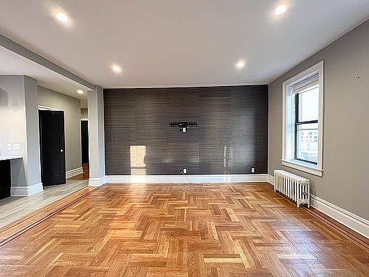 5th image of 32-85 33rd St #F4