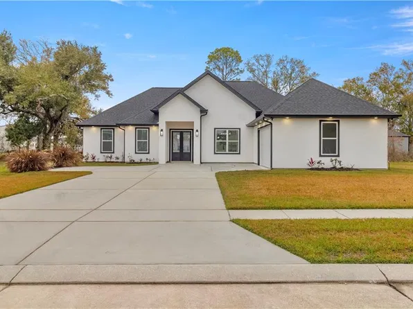 161 Pleasant Valley Dr, Des Allemands, LA 70030