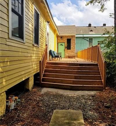3rd image of 2209 Dante St