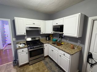 89 3rd St #1, Lowell, MA 01850