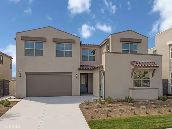 4810 Swallowtail Dr, Fontana, CA 92336