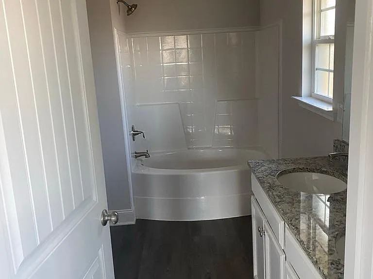 121 Sorrelweed Dr — Photo 24