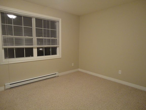 4th image of 9587 Kelley Dr