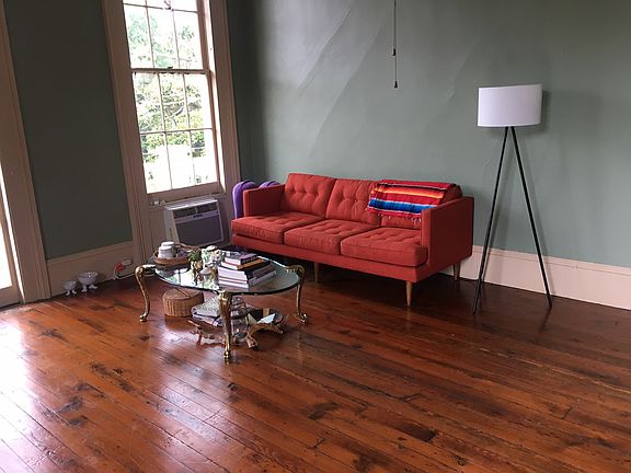 4th image of 1022 Race St APT 3