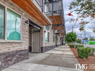 Fenwick Crossing, Portland, OR 97217