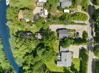 17 Shore Rd, Southampton, NY 11968