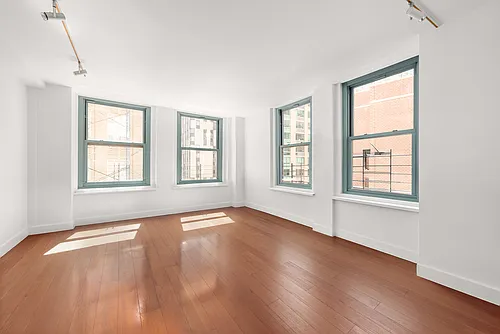 80 John St #14B Photo 1