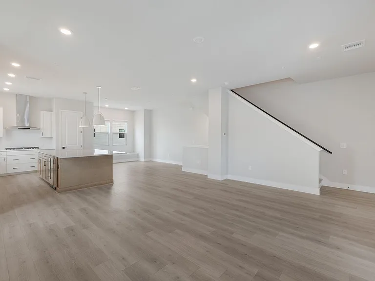 7420 Newham Ln — Photo 4