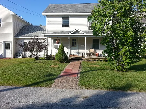 10 Jackson St, Essex Jct, VT 05452