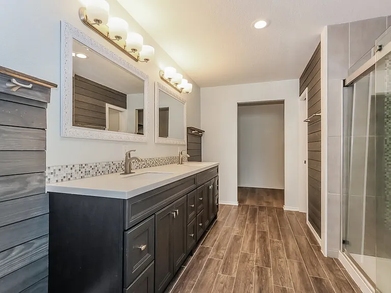 302 Falling Pine Dr — Photo 12
