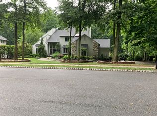 11 Forrest Ct, Mount Laurel, NJ 08054