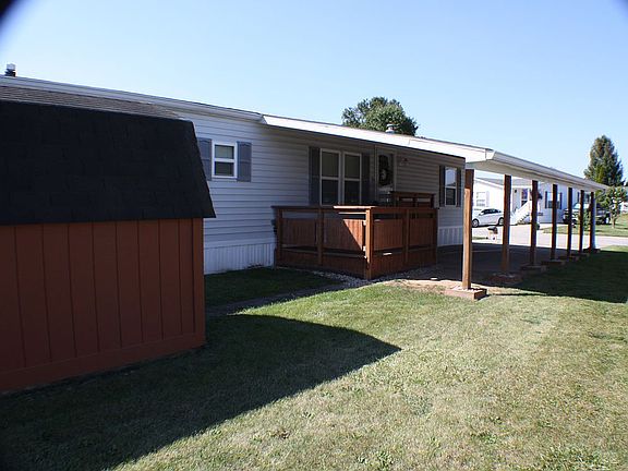 4th image of 414 Charlie Dr