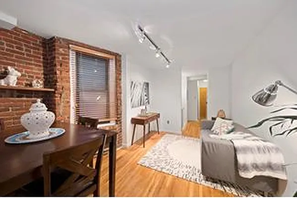 Sold by Maz Group NY | media 12