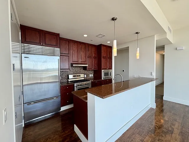 610 E Market St #2601 — Photo 5