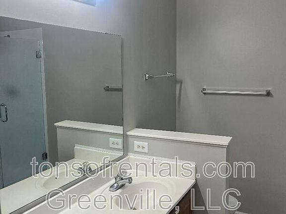 2nd image of 7 Stonington Way