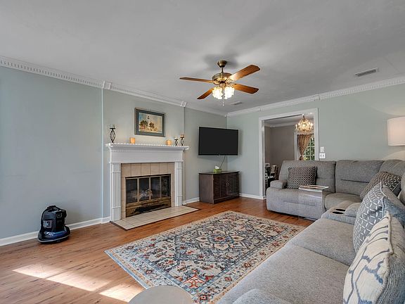 4th image of 4983 Pimlico Dr