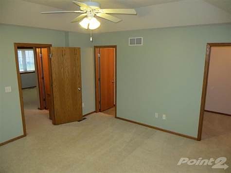 3rd image of 260 Whitman Ave