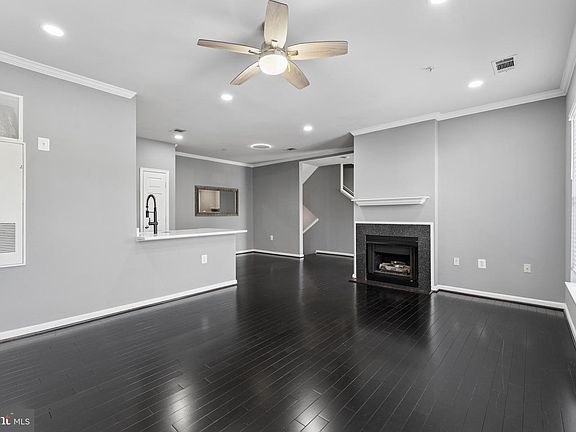 5th image of 13343 Connor Dr #T