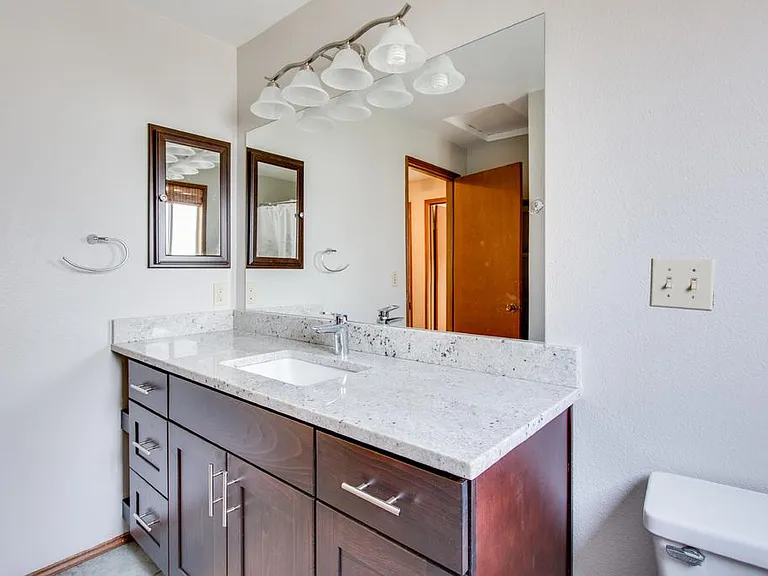 Main bathroom