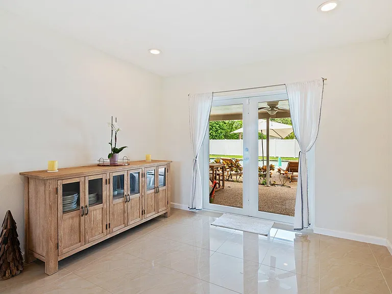 6101 SW 9th St — Photo 16