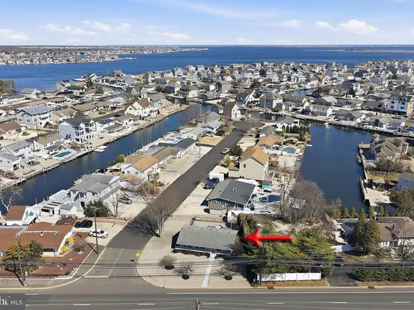 1195 Fischer Blvd, Toms River, NJ 08753