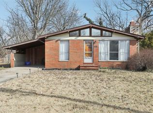 784 E Woodland Dr, East Alton, IL