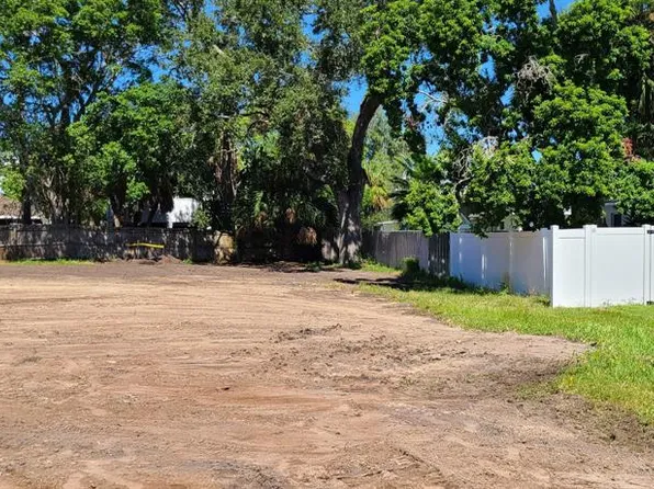 4543 INDIANAPOLIS STREET NE LOT 8, ST PETERSBURG, FL 33703