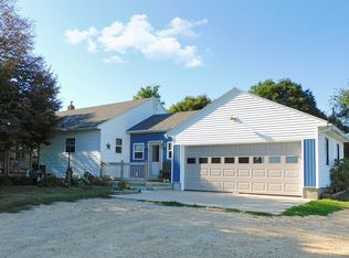 322 E Montague Rd, Baileyville, IL 61007