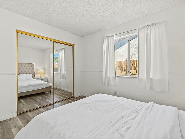 752 E Avenue J9 — Photo 42