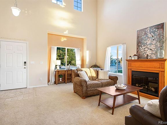 4th image of 345 Stonehaven St Cir