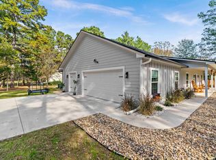 436 Green Meadow Trl, Holly Lake Ranch, TX 75765