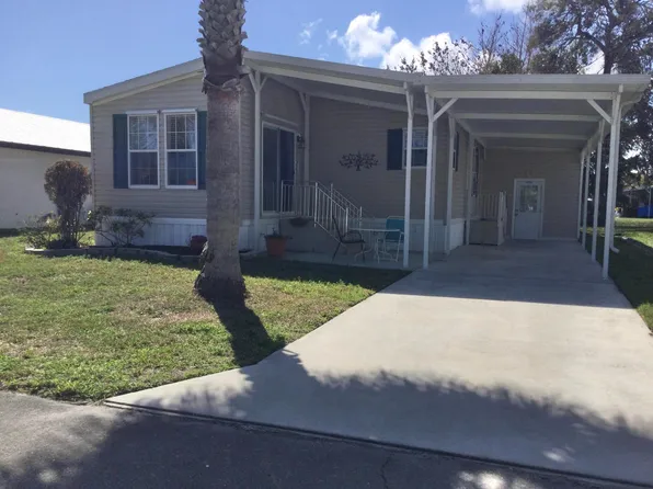 24 Golf Drive, Port St Lucie, FL 34952