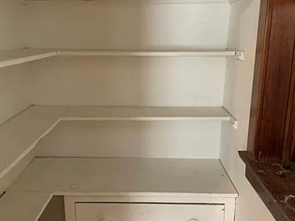 5th image of 5313 W Newport Ave #1