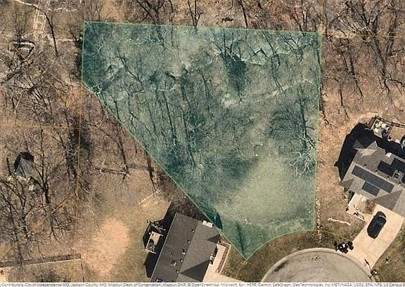 3rd image of 3300 S Sioux Ct