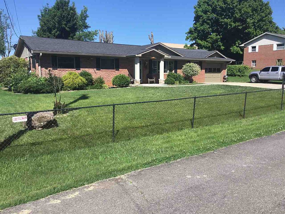 1st image of 2423 Willow Garden Cir