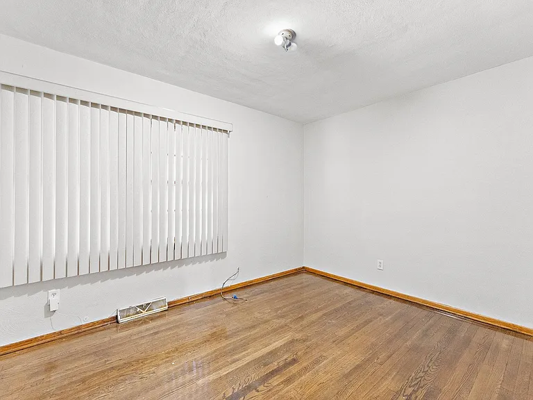 4650 Maryland St — Photo 21