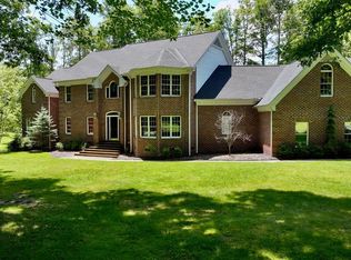 1320 Lake Dr, Daniels, WV 25832