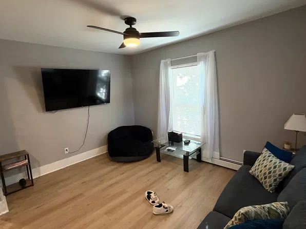 (undisclosed Address), Oneonta, NY 13820