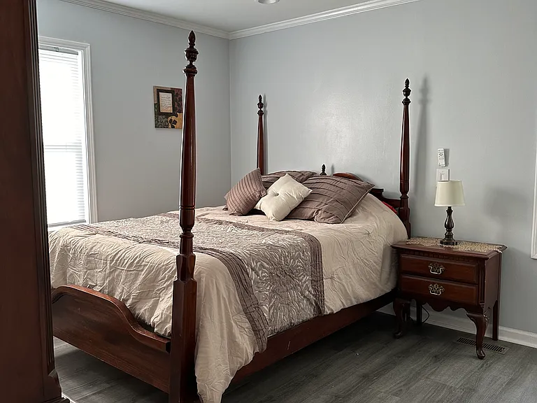 501 Oak Grove Rd — Photo 11
