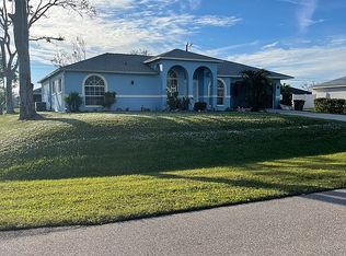 632 SW 11th Ave, Cape Coral, FL 33991