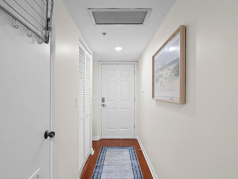 1104 Ben Franklin Dr #518 — Photo 22