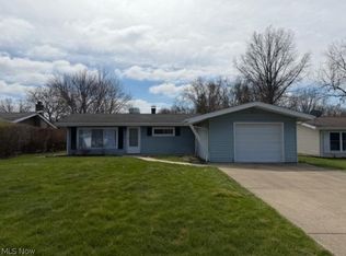 166 Huntington Dr, Northfield, OH