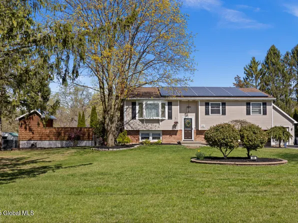 885 Arno Drive, Schodack, NY 12033