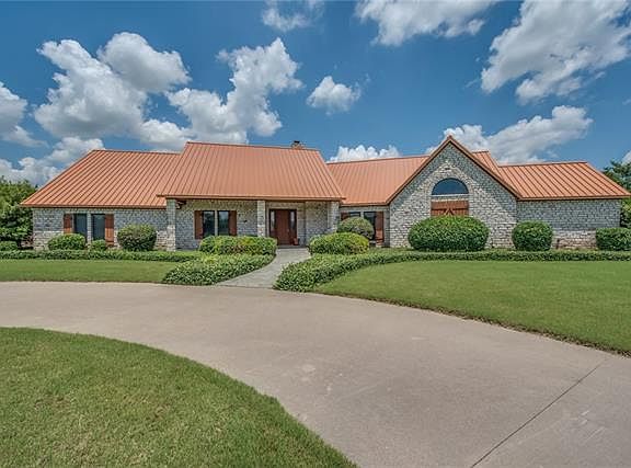 2nd image of 149 Serrano Ct