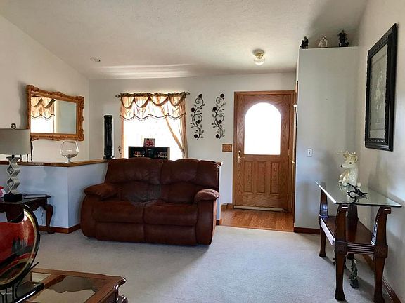 3rd image of 2792 Fir St