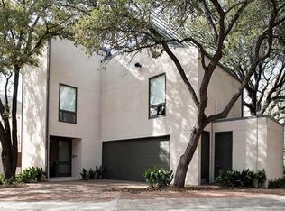 2821 Park Bridge Ct, Dallas, TX 75219