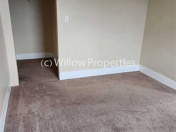 5th image of 247 Tacoma Ave S APT 206