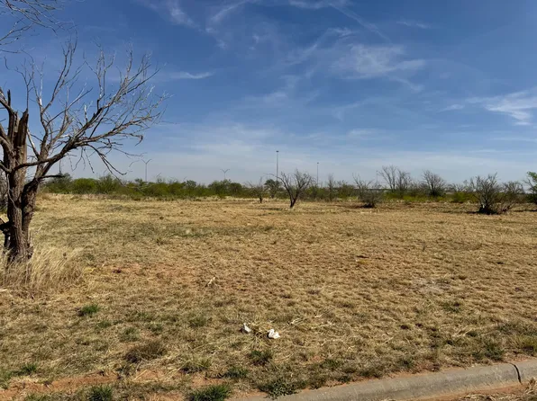 3403 E 3rd St, Lubbock, TX 79403